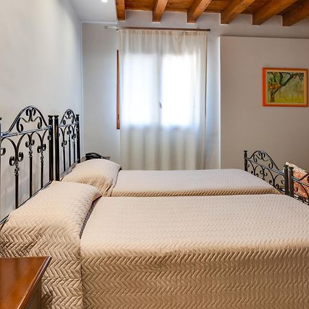 Hotel Aliai Шака Екстериор снимка