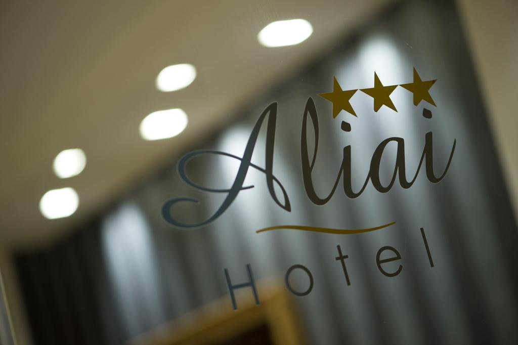 Hotel Aliai Шака Екстериор снимка