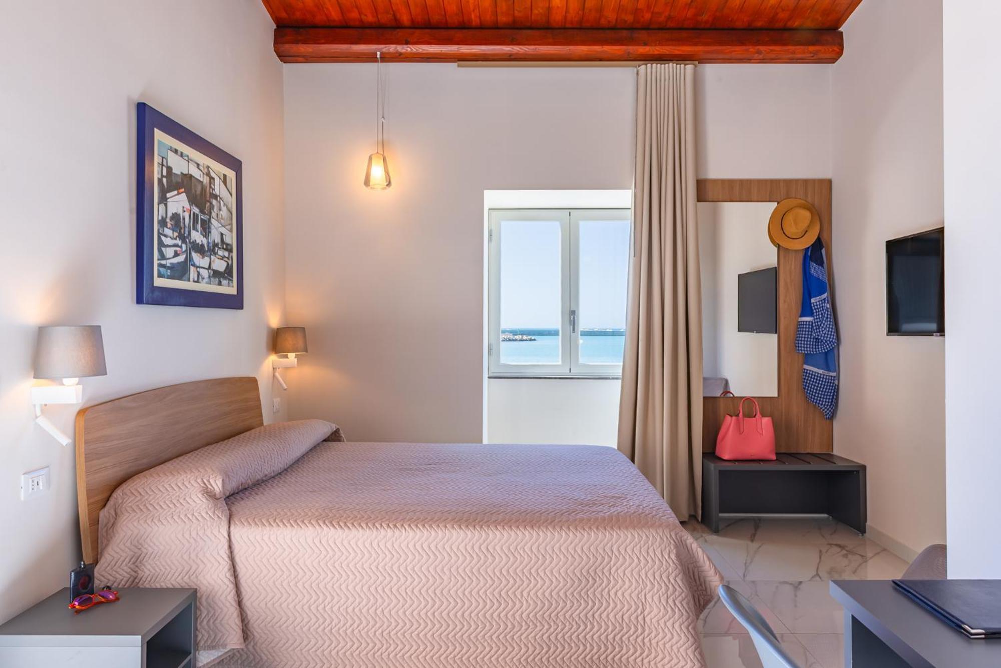 Hotel Aliai Шака Екстериор снимка