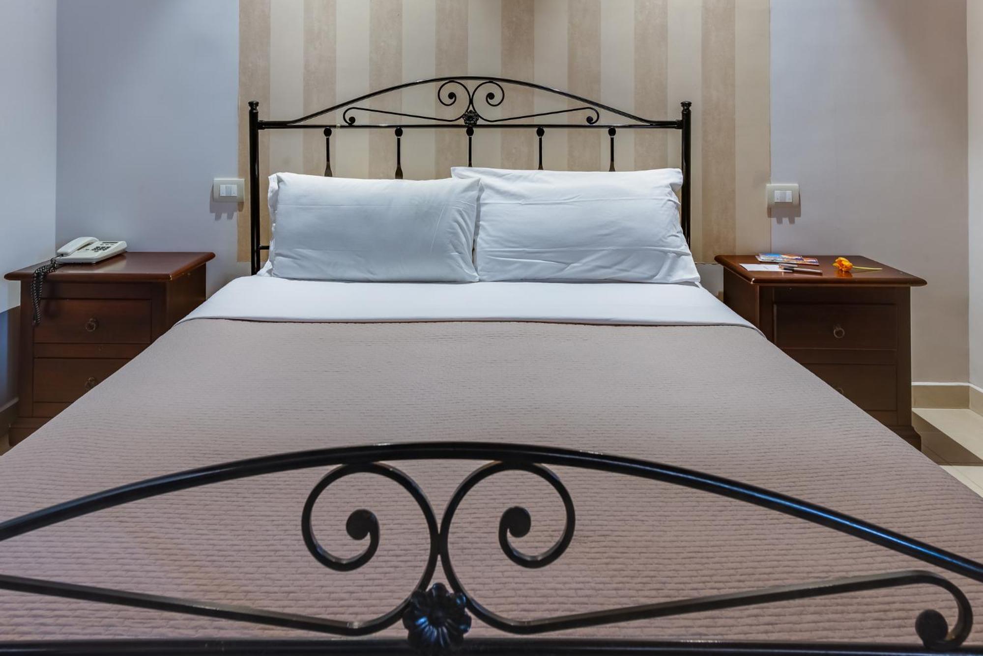 Hotel Aliai Шака Екстериор снимка