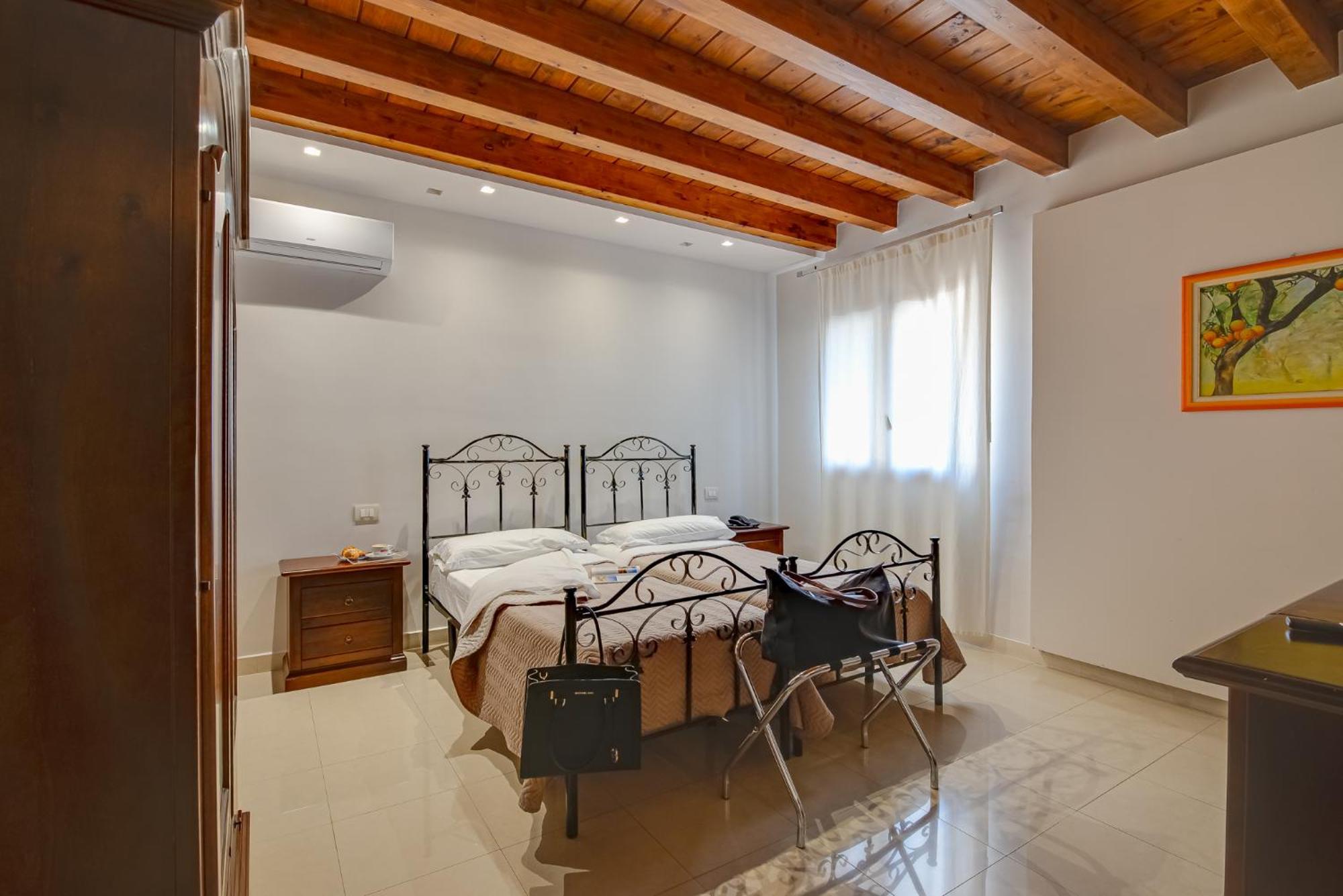 Hotel Aliai Шака Екстериор снимка