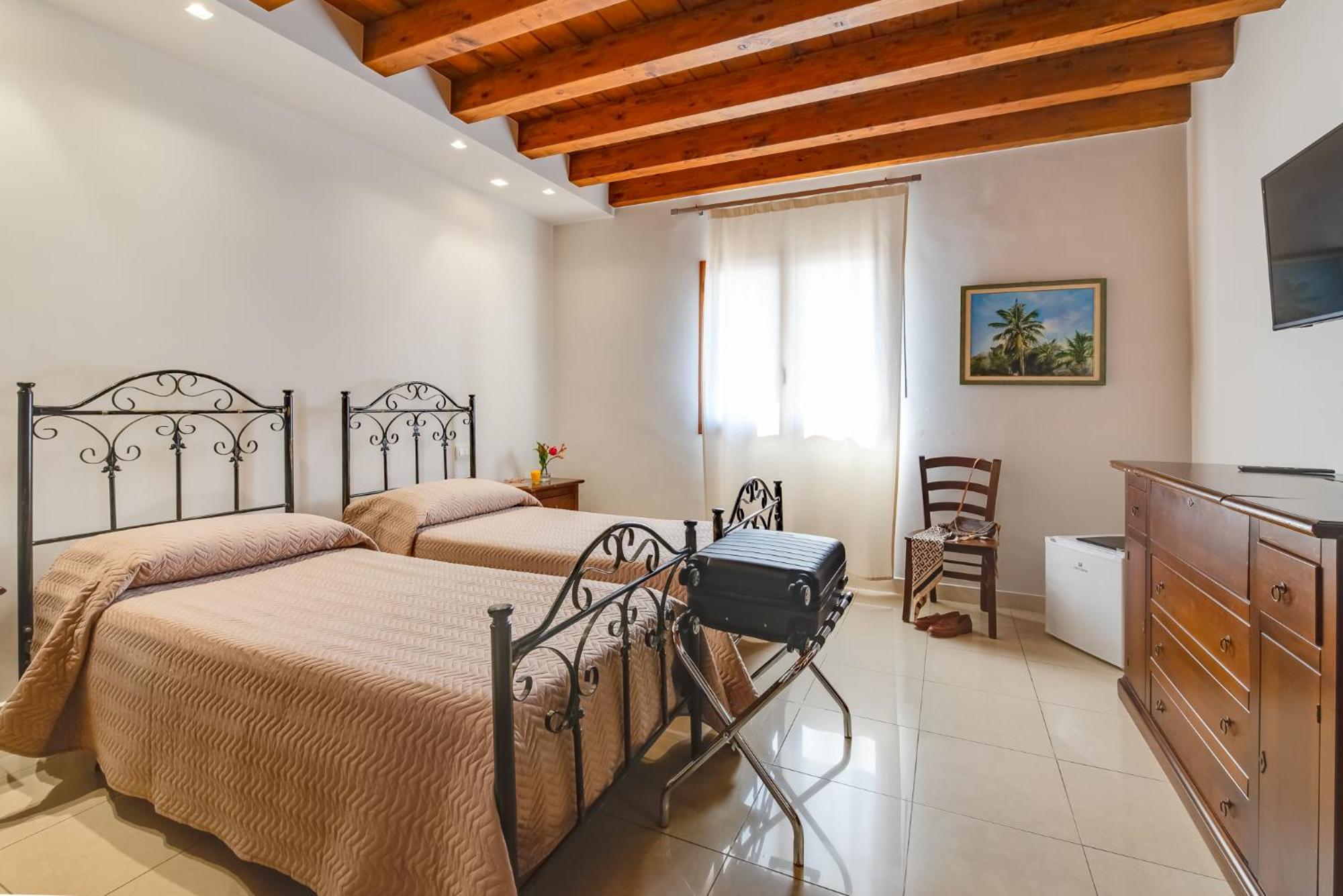Hotel Aliai Шака Екстериор снимка