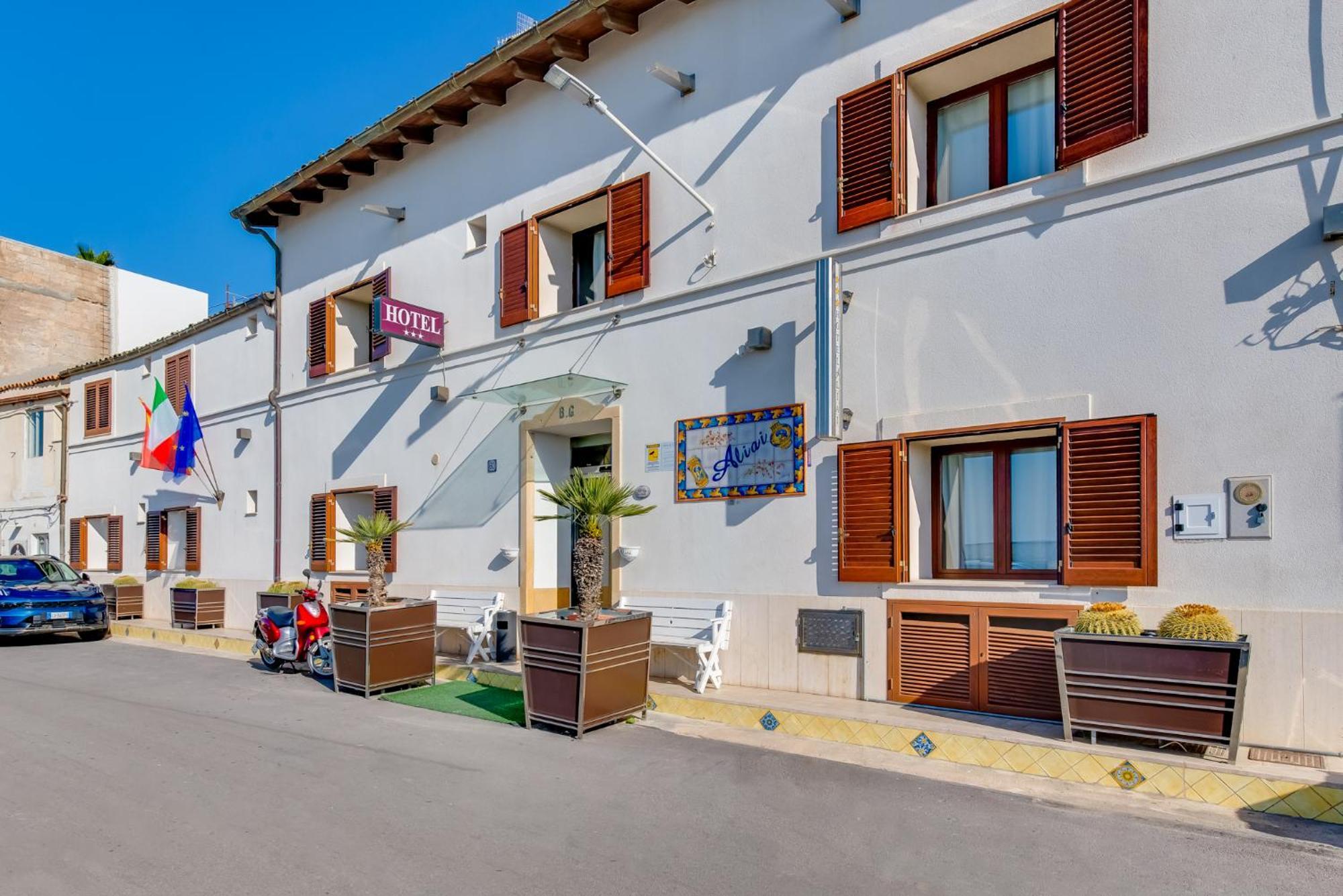 Hotel Aliai Шака Екстериор снимка