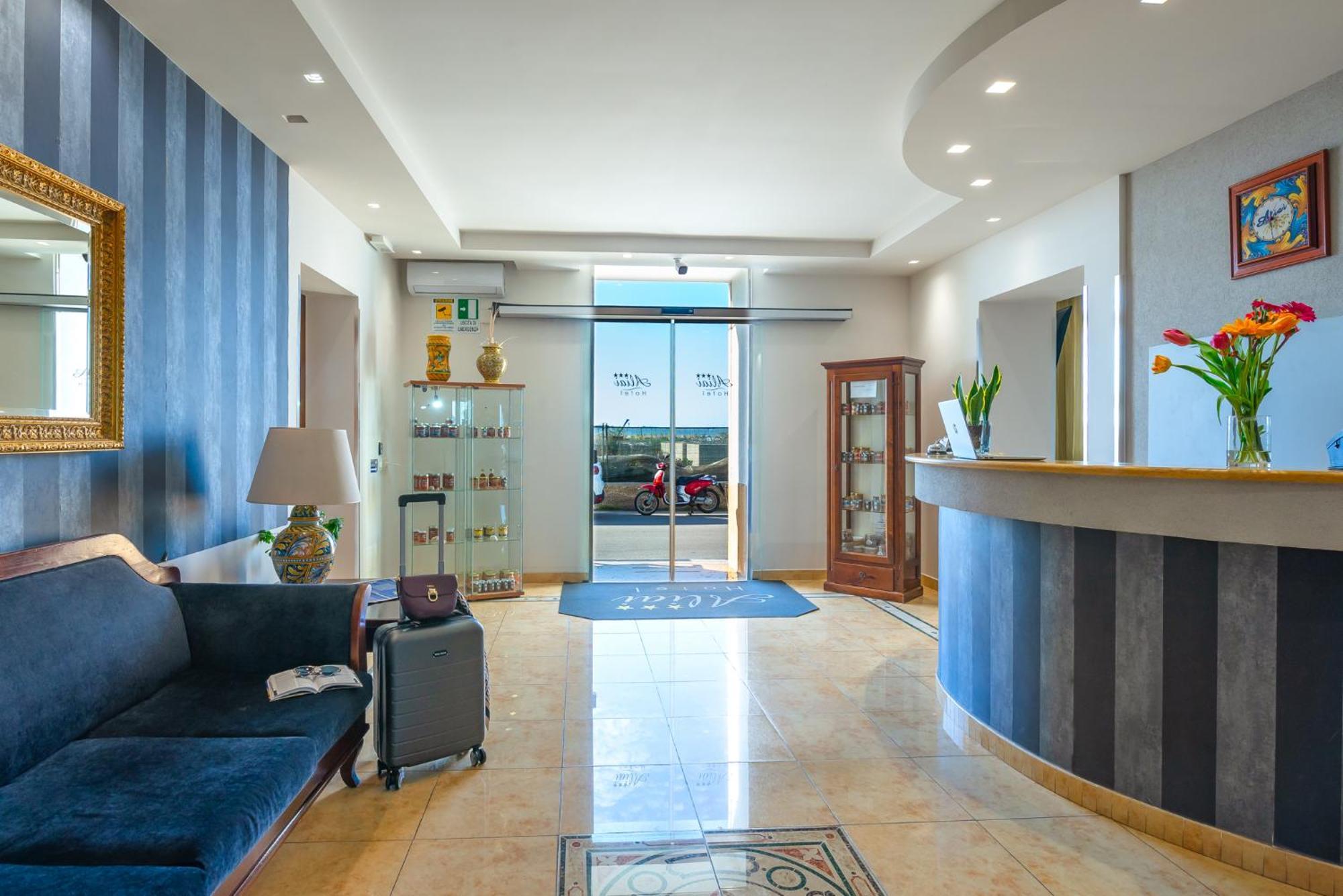 Hotel Aliai Шака Екстериор снимка
